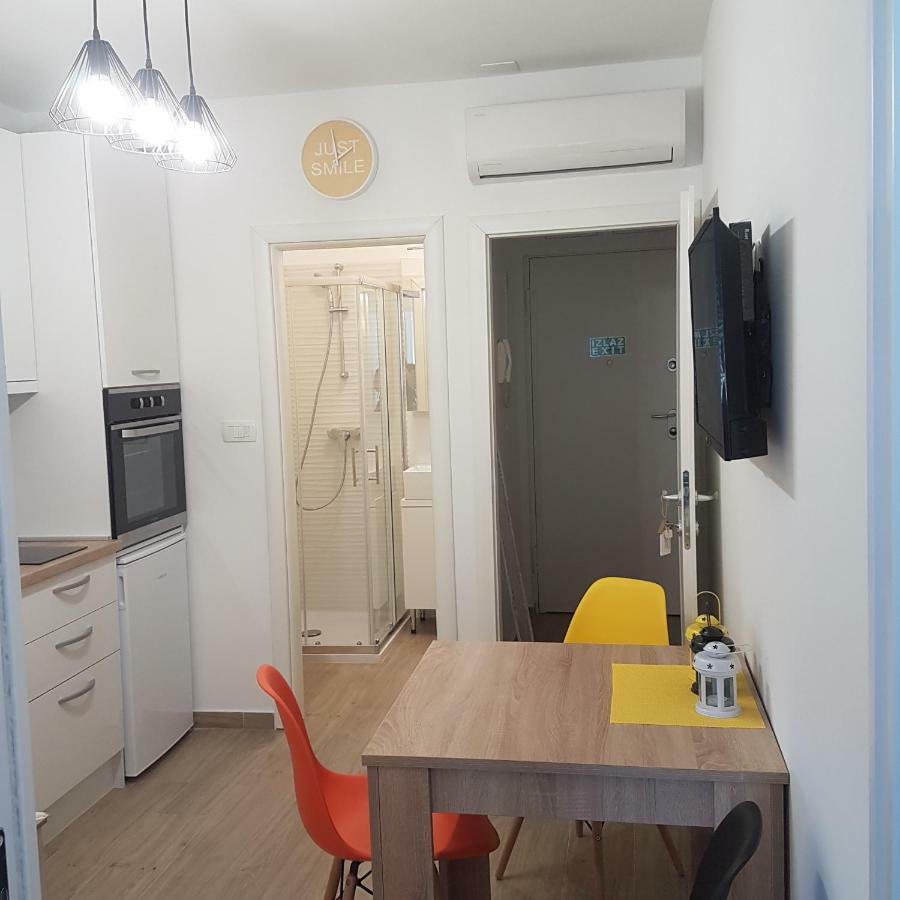 Apartment Milka Spalato Esterno foto